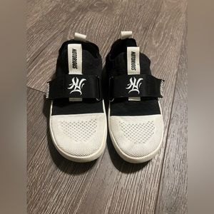 Notorious Lift Slippers